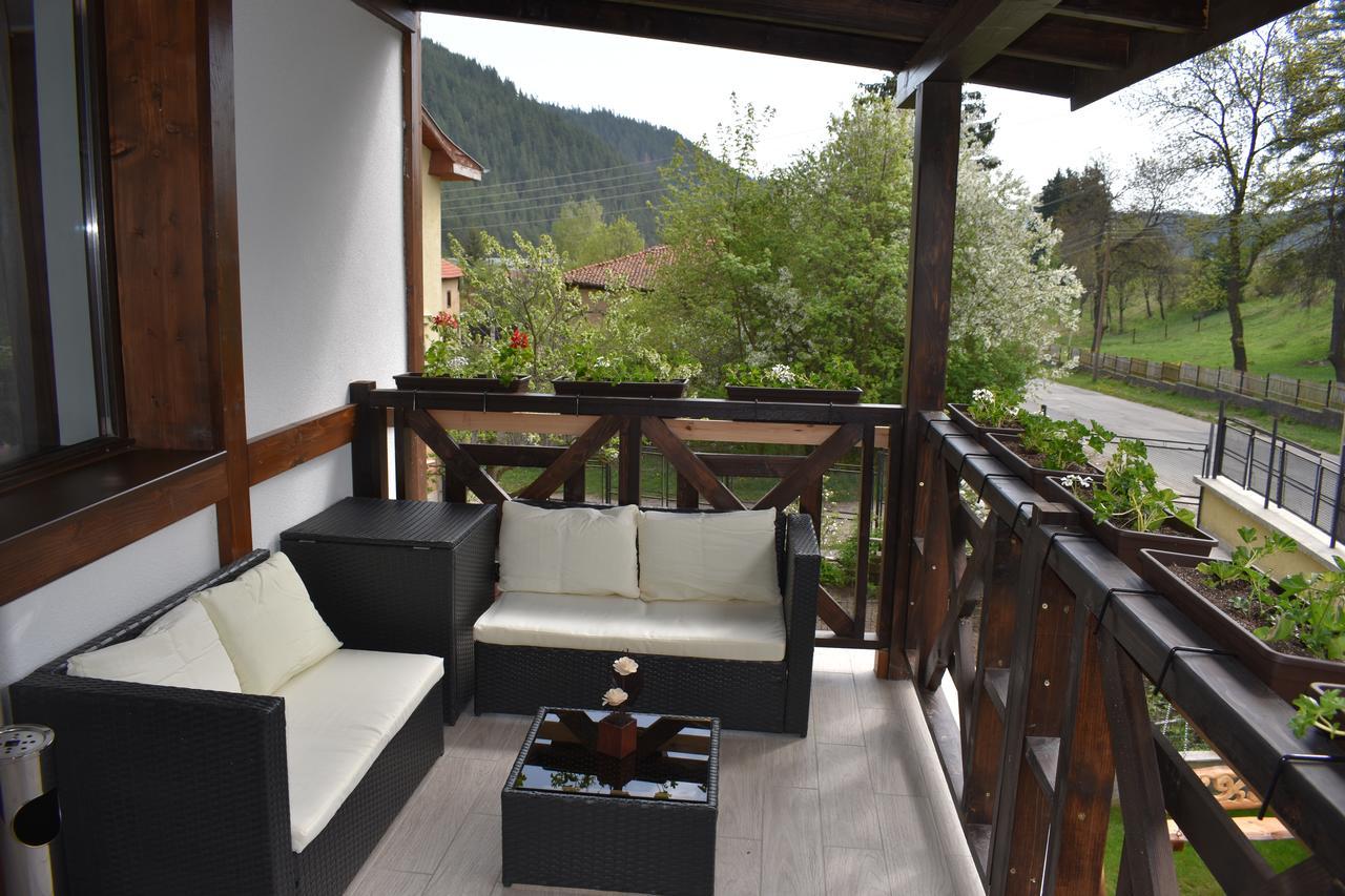 Bavaria House Hotel Govedarci Kültér fotó
